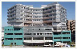 国家公務員共済組合連合会　浜の町病院の写真