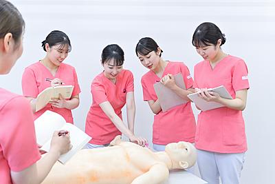 SBCメディカルグループ　湘南美容クリニック 主な教育制度について