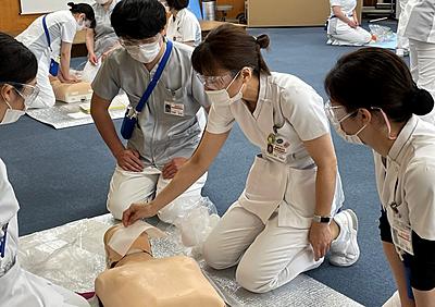 市立豊中病院 新人の成長に合わせた研修が毎月計画されています