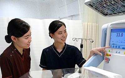 横浜市立市民病院 経験豊富な先輩職員の支えで　安心して働くことができます。