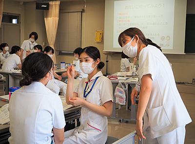 慶應義塾大学病院 研修風景3