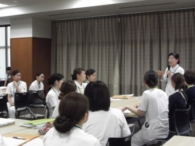 国際医療福祉大学三田病院 卒後2年目以降の研修～より豊に、そして先輩看護師として成長するために！