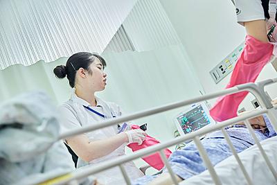 名古屋掖済会病院 不安でいっぱいの新人看護師がプリセプター制度を通じて 成長していくエピソード