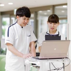 第一東和会病院 教育体制