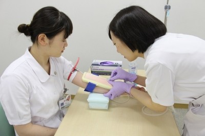 熊本赤十字病院 新人職員研修の様子