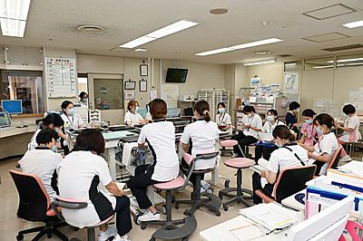 地方独立行政法人 明石市立市民病院 「connecting（つなげる）能力」を発揮できる看護師を目指します！