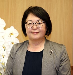 新潟大学医歯学総合病院 看護部長