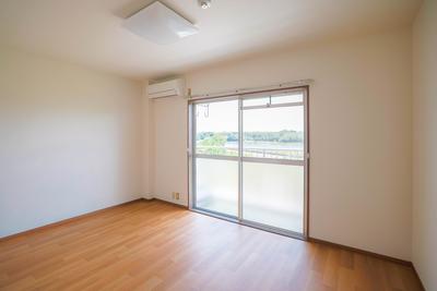 社会医療法人厚生会　中部国際医療センター 福利厚生3