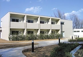 公益財団法人　新山手病院 福利厚生1