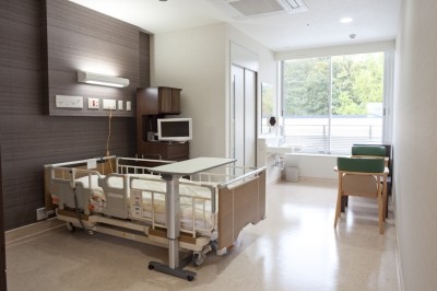 公益財団法人　新山手病院 病室