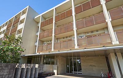 公益財団法人　新山手病院 宿舎　併設するレストラン食堂