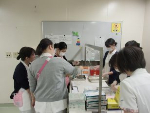 聖霊病院 笑顔でコミュニケーションをとり合える和やかな雰囲気の職場です。