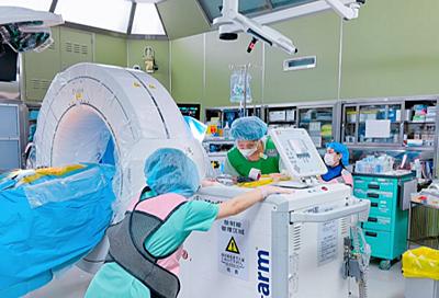 公立大学法人大阪　大阪公立大学医学部附属病院 日常風景3